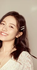 李兰迪&ldquo;光与影&rdquo;唯美连衣裙高清室内写真图片