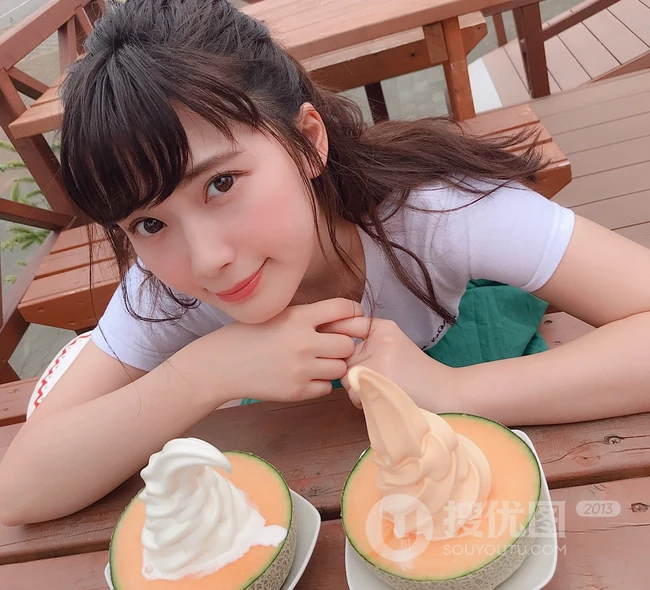 清新大学校花伊藤奈月可爱气质生活写真照片图集