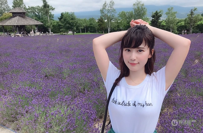 清新大学校花伊藤奈月可爱气质生活写真照片图集