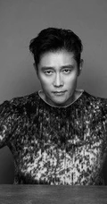 李秉宪杂志封面写真照片-韩国明星