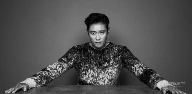 李秉宪杂志封面写真照片-韩国明星