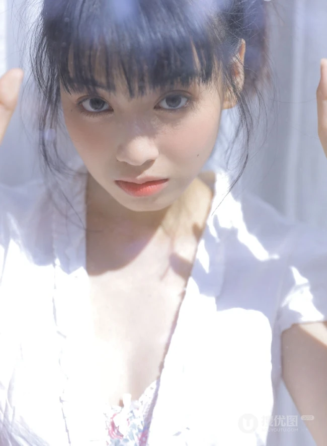 甜，是用来看的 气质女生写真照片图集