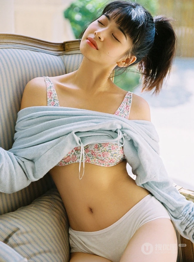 甜，是用来看的 气质女生写真照片图集