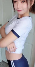 匀称气质台湾妹子borusushi紧身运动装短裤自拍照片