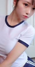 匀称气质台湾妹子borusushi紧身运动装短裤自拍照片