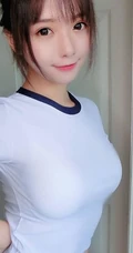 匀称气质台湾妹子borusushi紧身运动装短裤自拍照片
