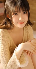 气质精选匀称女生短裤写真图片，线条感白皙笑容动人