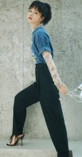 谭松韵微博晒少女感满满清爽秋装写真图片
