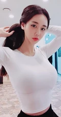 胸大匀称精选韩国女生Candy.Seul紧身牛仔裤街拍写真图片