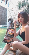 马来西亚精选短发清新女生黄洁琪写真，生活照片图集