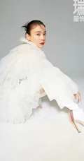 袁姗姗&ldquo;从心里看远方&rdquo;主题杂志封面写真大片