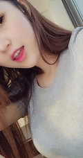 气质时尚女生Crystal李倩倩自拍美图，生活照片图集