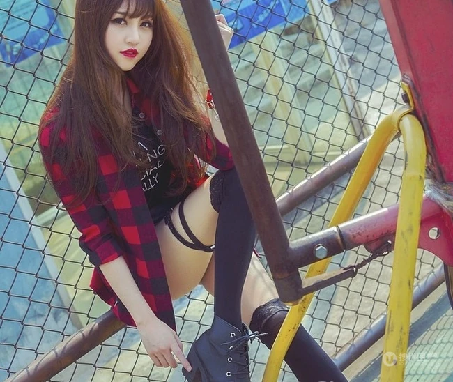 气质长腿气质女生Crystal李倩倩好看写真图片合辑