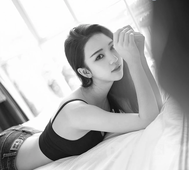 气质长腿气质女生Crystal李倩倩好看写真图片合辑
