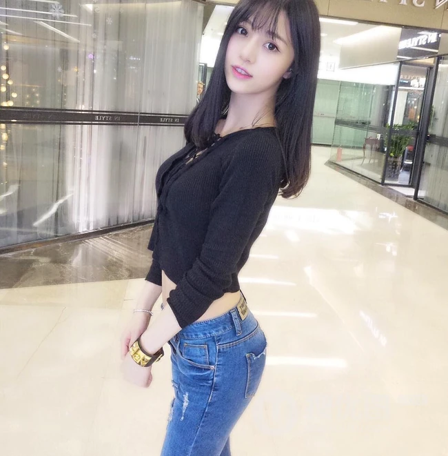 气质长腿气质女生Crystal李倩倩好看写真图片合辑