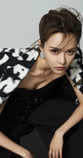 黄一琳挑战多套服饰 不羁个性霸气气质杂志写真图片