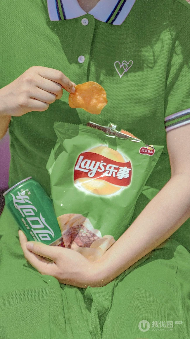 换装开始，怀抱各种零食的女生手机壁纸图片