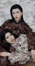 双胞胎女子组合By2一黑一白个性时尚杂志写真图片