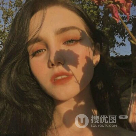 个性十足发型多变的欧女生生头像