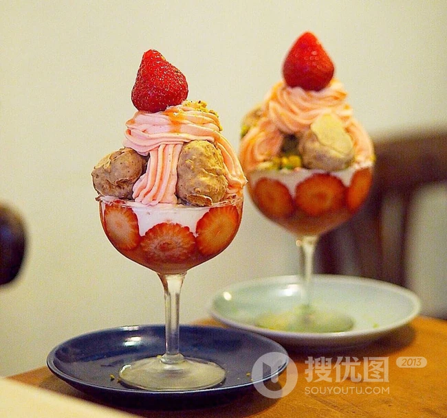 水果冰激凌奶油蛋糕看了就有食欲 第1张
