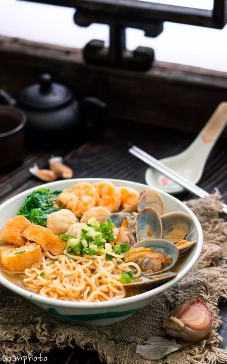 烧烤海鲜面等美食图片，宵夜专属！