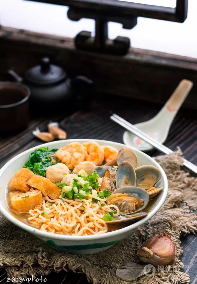 烧烤海鲜面等美食图片，宵夜专属！ 第1张