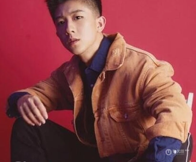 18岁的男生发型推荐 清爽又帅气男生发型图片 第4张