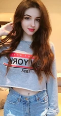 中亚女生Karimova Elina气质韩式打扮自拍，生活照片图集