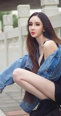 高冷气质冰美人，新疆女生阿依努尔瓦娅气质街拍写真集