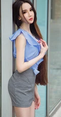 高冷气质冰美人，新疆女生阿依努尔瓦娅气质街拍写真集