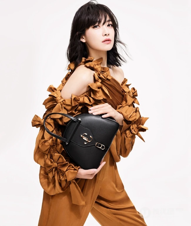 宋茜气质时尚百变服饰造型为某品牌代言写真图片