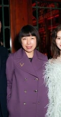 刘诗诗气质绒毛装连衣短裙出席活动写真图片