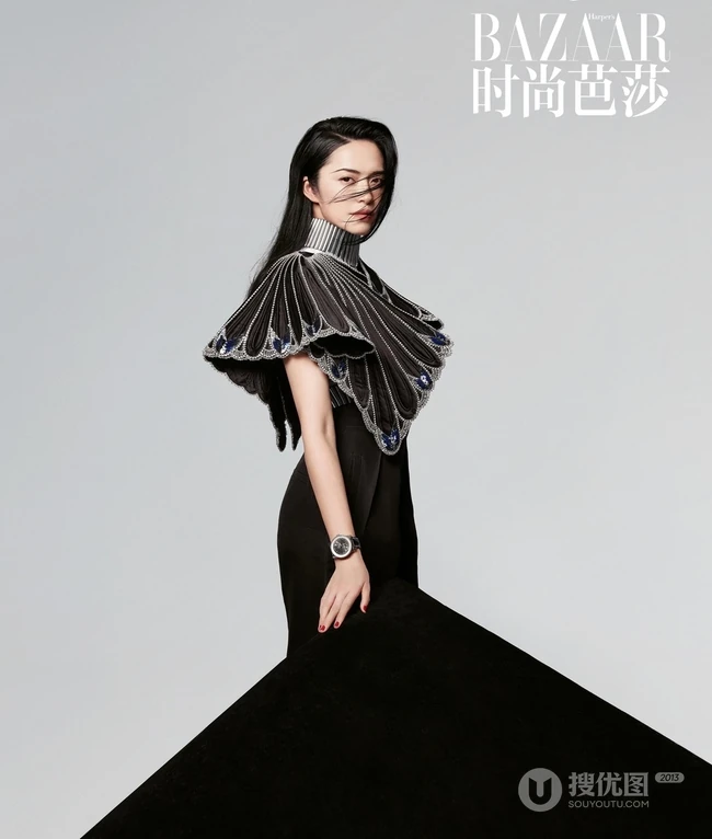 姚晨酷美《时尚芭莎》杂志封面写真大片