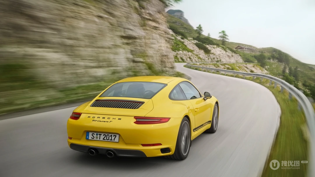 盘山公路上飞驰的全新款保时捷911跑车壁纸图片，型号Carrera T