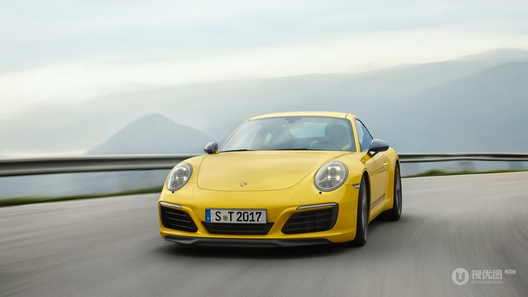 盘山公路上飞驰的全新款保时捷911跑车壁纸图片，型号Carrera T