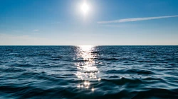 蔚蓝的大海电脑壁纸，一望无际心旷神怡的大海