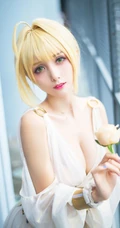 气质cos女生，国内模特夏美酱cos系列写真，现场照片图集