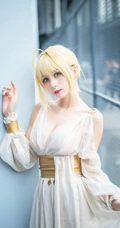 气质cos女生，国内模特夏美酱cos系列写真，现场照片图集