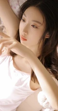 女生的宿舍，娇俏可爱的肩带睡衣短裤女生室内写真