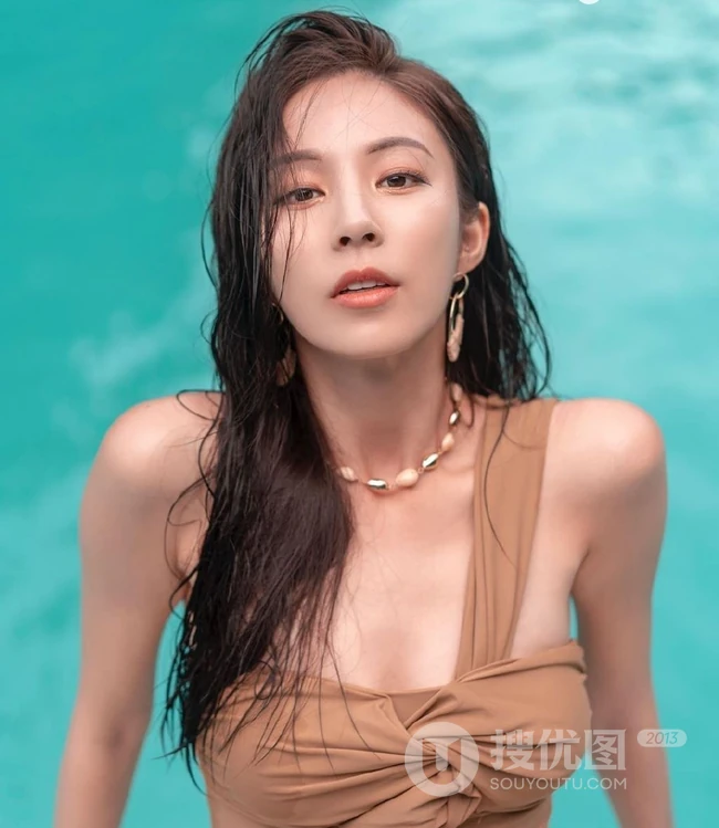 精致的小姐姐，气质长发女生小姐姐写真，生活照片图集