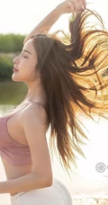 单眼皮气质白皙女生写真图集，还是那个爱笑的女孩