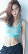 气质纤细线条，健美身材运动装女生，多色背心长裤生活照片