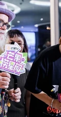 帅哥罗志祥参加漫展活动，接受记者采访现场帅照！