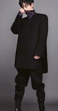 肖战酷帅秋装黑白写真，演绎不同服饰尽显型男本色