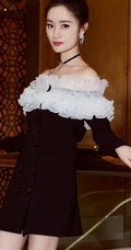 郭晓婷黑白配短裙楼梯走廊唯美写真图片