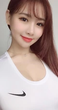 韩国号称美人鱼的女生VIVI气质自拍，写真，生活照片图集
