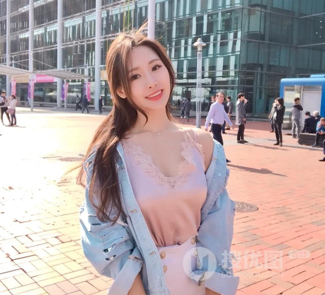 韩国号称美人鱼的女生VIVI气质自拍，写真，生活照片图集
