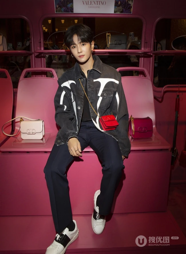 李汶翰出席Valentino 巴士限时概念店活动帅气照片