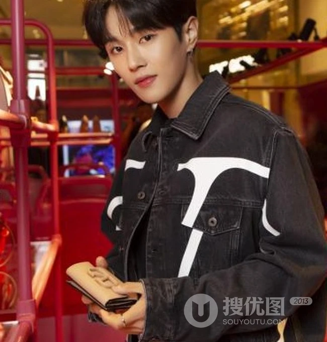李汶翰出席Valentino 巴士限时概念店活动帅气照片