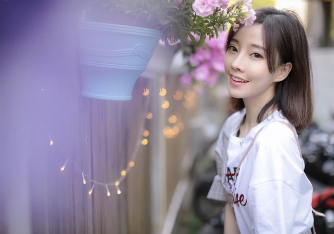 冯提莫微博写真旧照合集，甜美清新教主的百变魅力